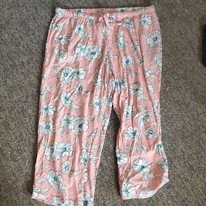 Carisma capris size Xl